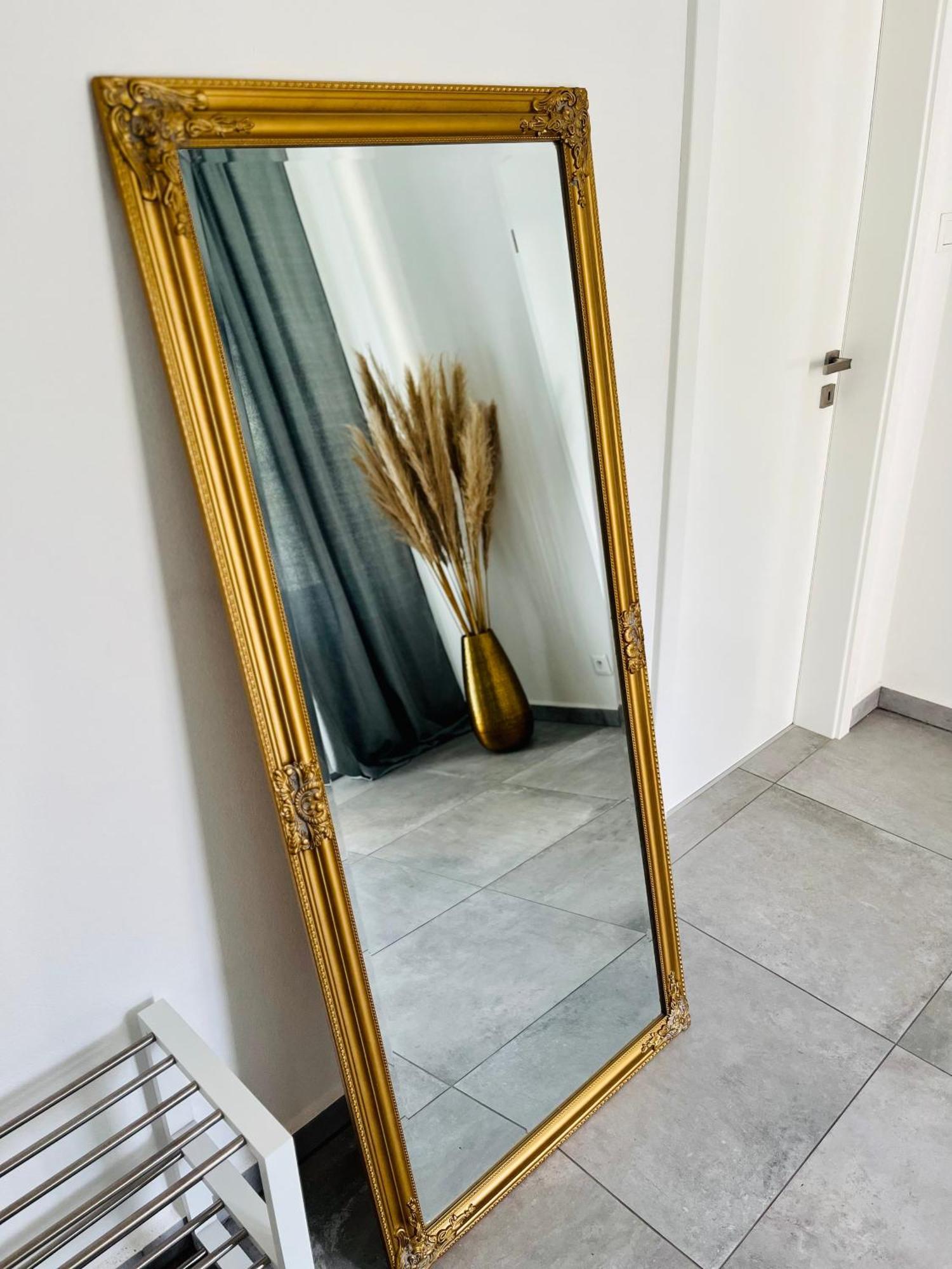 Apartment Riviera Centrum, Private Parking And Smart Check In Banska Bystrica Ngoại thất bức ảnh
